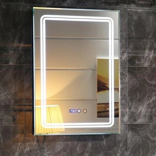 Огледало с LED светлини